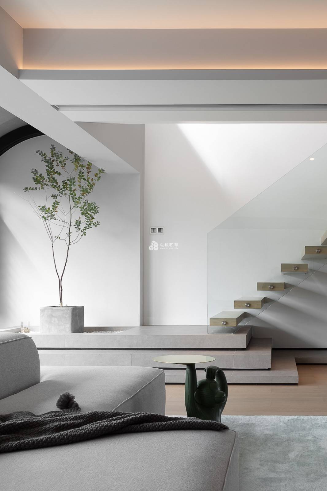 现代风复式装修案例分享