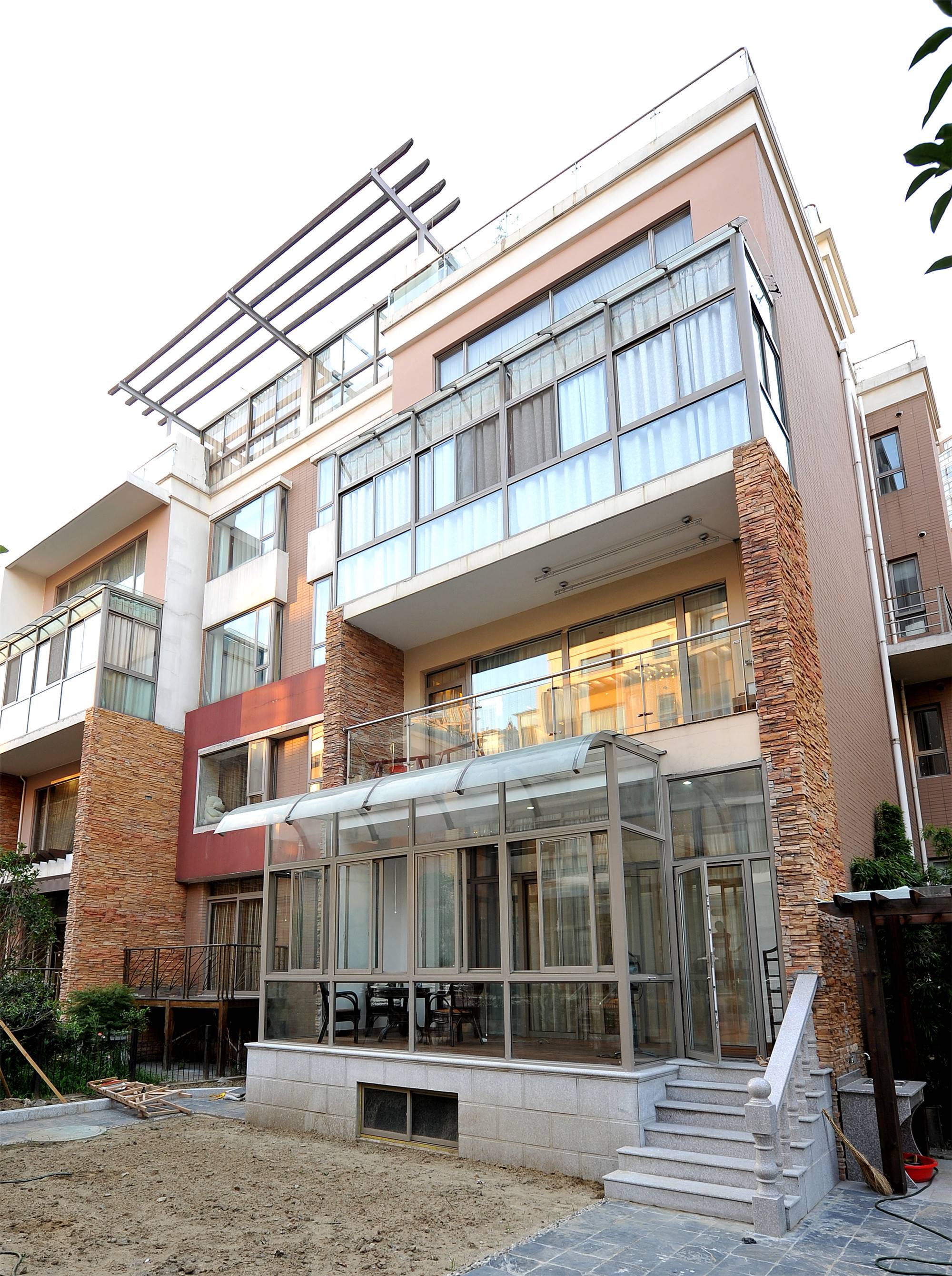 江苏省常熟市--世茂一期联排别墅5